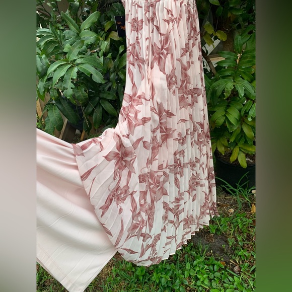 ✨⚡️💥New Taylor Dress Size 4 - (M) Floral Blush/Rose Pink - Picture 9 of 11